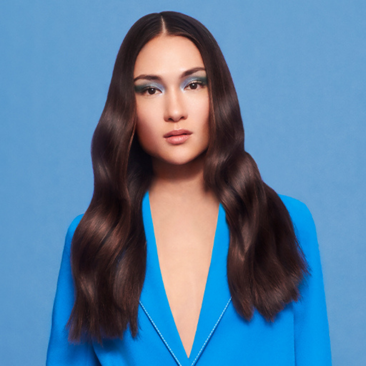<br>Cool Brunette