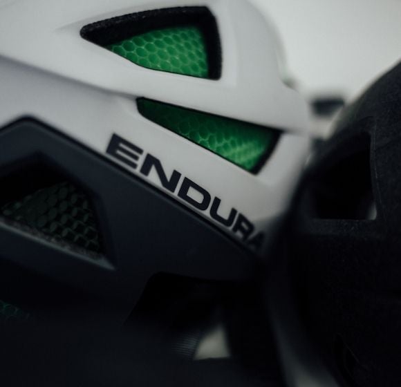 ENDURA HELMETS & PROTECTION