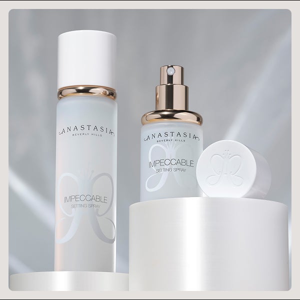 IMPECCABLE 24HR BLURRING MATTE SETTING SPRAY