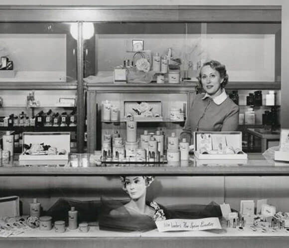 A Spotlight on Estée Lauder - the Female Powerhouse
