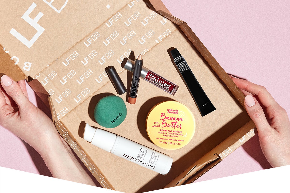Tilmeld dig vores Beauty Box og modtag 6 skønhedsprodukter! <br>Denne måneds udgave indeholder mærker som Lumene, Molton Brown og meget mere!