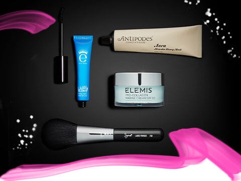Get your beauty fix this Black Friday, with the best beauty brands on lookfantastic. Save up to 40% on your beauty favourites!