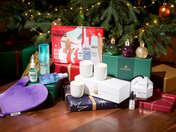 Christmas Shop | LOOKFANTASTIC HK