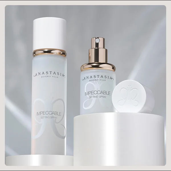 IMPECCABLE 24HR BLURRING MATTE SETTING SPRAY