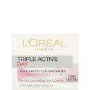 Crème hydratante de jour multi-protection Dermo Expertise Triple Active de L'Oréal Paris - Peaux sèches/sensibles (50ml)