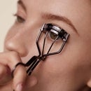 Щипцы для завивки ресниц Shiseido Eyelash Curler