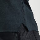 MP sieviešu Velocity sporta tops ar krustveida lencēm mugurpusē — Melns