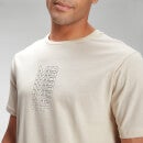 MP 남성용 리피트 MP 그래픽 숏 슬리브 티셔츠 - 에크루