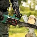 Electric store chainsaw homebase