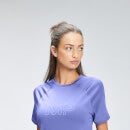 Camiseta de entrenamiento con gráfico de marca repetido para mujer de MP - Azul violáceo - XXS