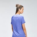Camiseta de entrenamiento con gráfico de marca repetido para mujer de MP - Azul violáceo