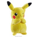 Peluche Pokémon 20 cm - Pikachu (clin d'oeil)