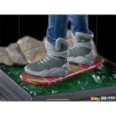 Iron Studios Back to the Future II Art Scale Statue 1/10 Marty McFly on Hoverboard 22 cm
