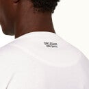 Ob-T 테일러드 핏 크루넥 티셔츠 홀딩 스웨이