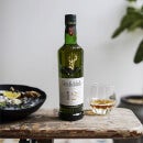 Glenfiddich 12 Year Old Single Malt Scotch Whisky, Limited Edition Release x Santtu Mustonen, Gift Bottle & Flask Set, 70cl