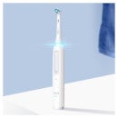 Oral-B iO Series 4 Elektrische Zahnbürste mit Reiseetui Quite White
