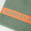 Speedo Border Towel Green