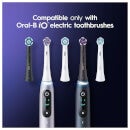 Oral-B iO Radiant White Toothbrush Head - Pack of 4 Counts