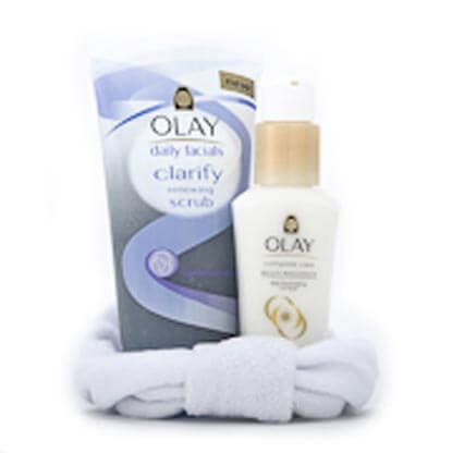 Oil Of Olay - Beautifully Radiant Multi Radiance Lotion (75ml) with Daily Facial Clarify Scrub