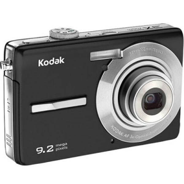 Kodak EASYSHARE M320 Digital camera. 9.2 Megapixels. 3x Optical zoom. 5x Digital zoom. 2.7 Inch LCD Screen. Black