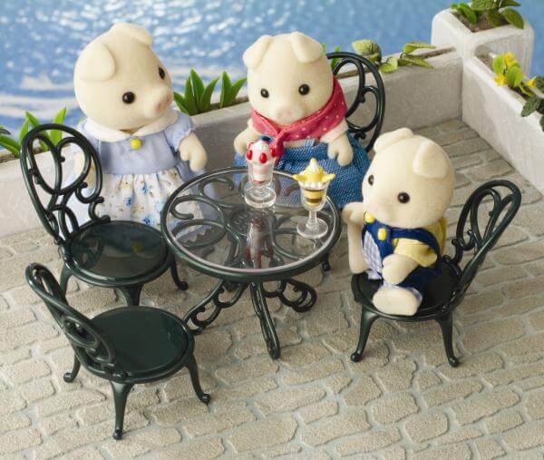 Sylvanian Families: Ornate Garden Table and Chairs