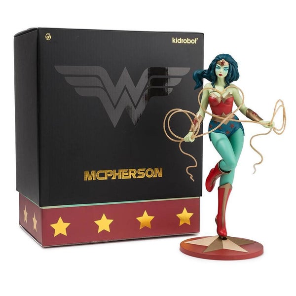 Kidrobot DC Comics Figurine Moyenne en Vinyle Wonder Woman par Tara McPherson