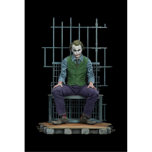 Sideshow Collectiion Batman Le Chevalier Noir, Figurine Format Premium Le Joker 51 cm