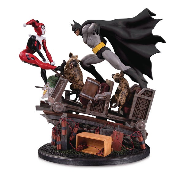DC Collectibles DC Comics Batman Vs. Harley Quinn Second Edition Battle Statue