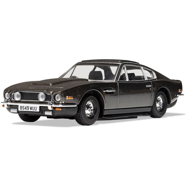 James Bond Aston Martin V8 Vantage 'No Time To Die' Model Set - Scale 1:36