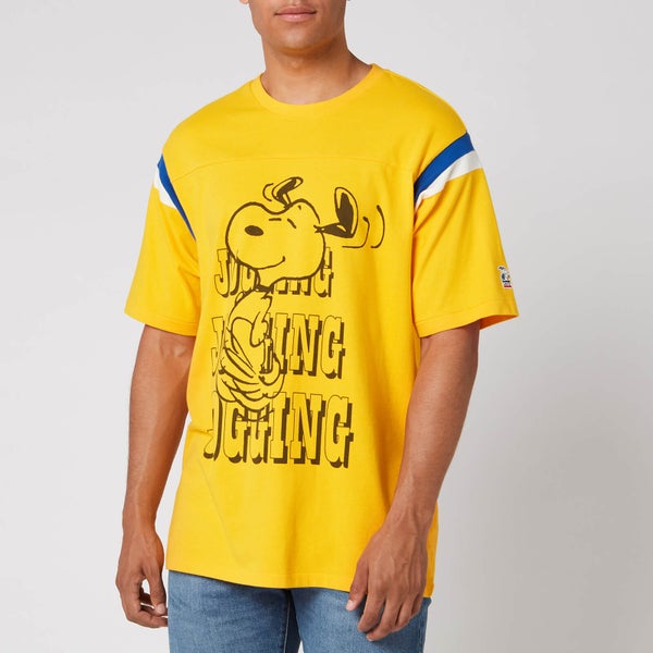 Levi's X Peanuts Men's Football T-Shirt Jogging Snoopy - Gold Fusion