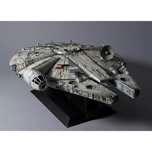 Revell Star Wars Millennium Falcon "Perfect Grade" Model (Scale 1:72)