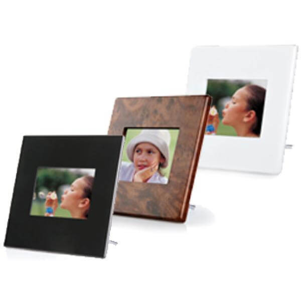 Praktica 2.4 Inch Miniture Digital Photo Frame