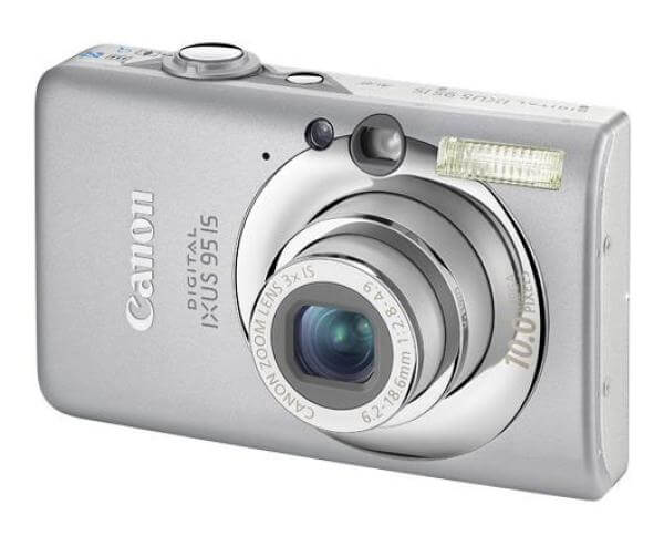 Canon IXUS 95 IS Digital camera. 10 Megapixels. 3x Optical zoom. 2.5 Inch  PureColour LCD II Silver Electronics Zavvi (日本)