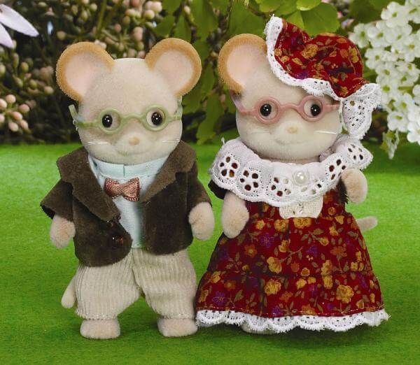 Sylvanian Families Maces mouse grandparents Toys Zavvi UK