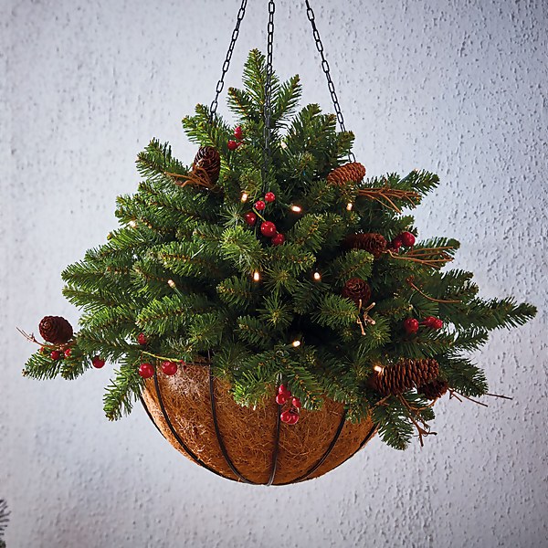 Prelit christmas hanging baskets clearance
