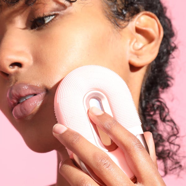 Skin Gym Tilka Cleansing Brush with LED 0
