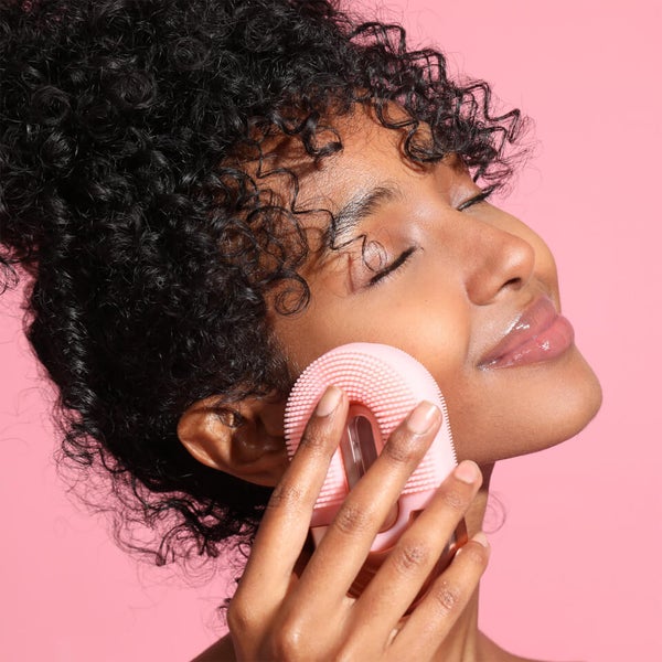 Skin Gym Tilka Cleansing Brush with LED 3