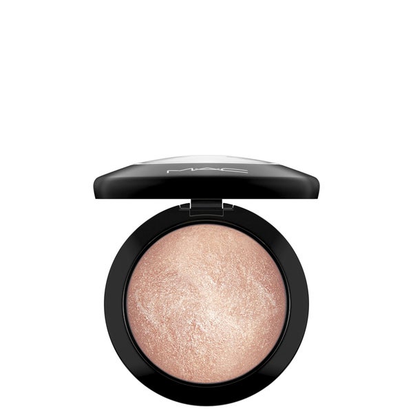 MAC Mineralize Skinfinish Highlighter (διάφορες αποχρώσεις)