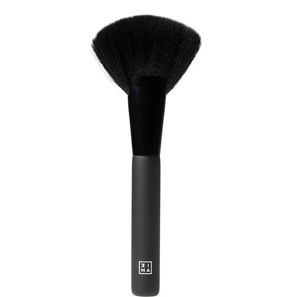 Веерная кисть 3INA Makeup The Fan Brush