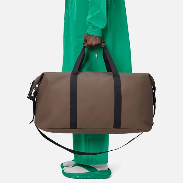 RAINS Hilo Large Matte Shell Weekend Bag