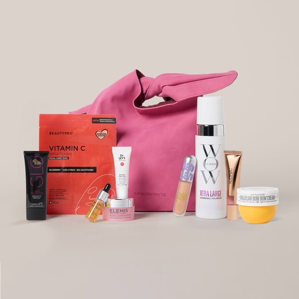 مجموعة "مع الحب" (بقيمة تزيد على 1010 دراهم إماراتية)