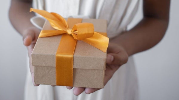 How to Give a Beauty Gift: The Rules