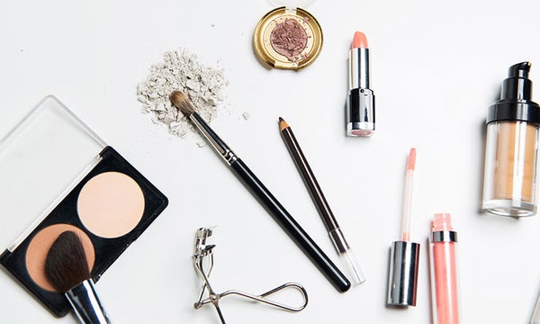 How to Make Your Makeup Last (Especially If You Have Oily Skin)