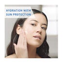 Loción facial hidratante con SPF 25 de CeraVe 52 ml