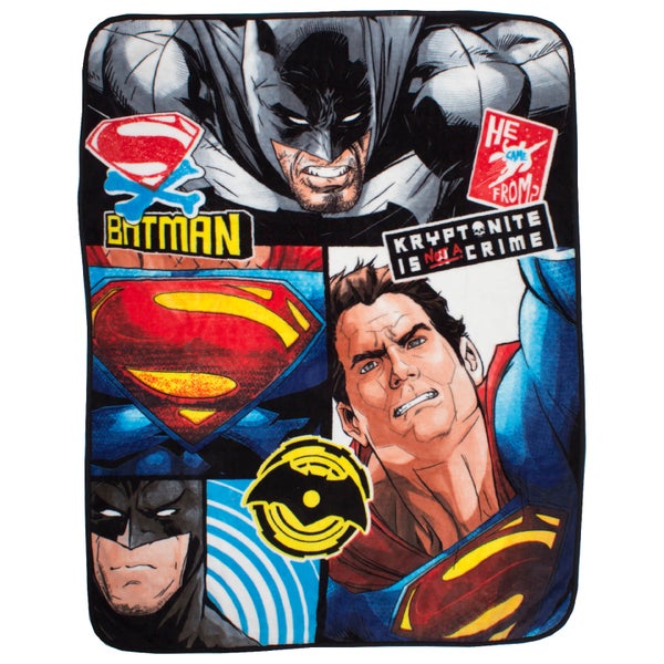 Batman v Superman Clash Coral Fleece Blanket - 120 x 150cm