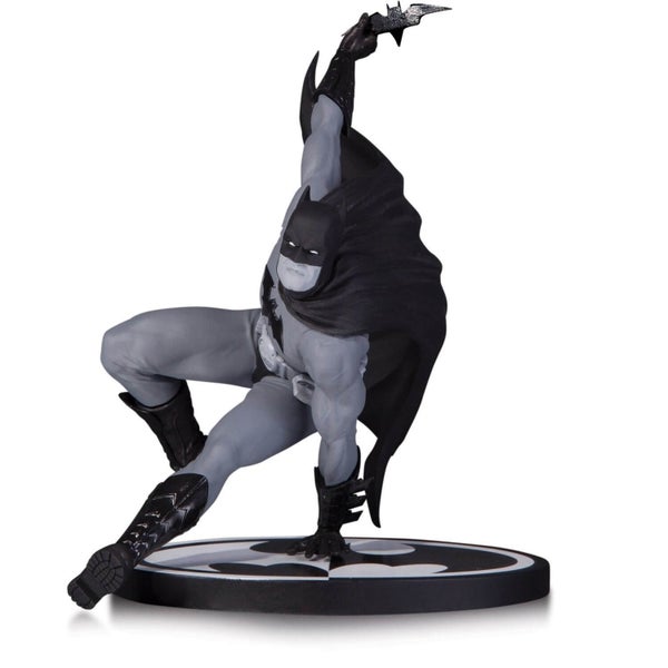 Statuette Batman DC Collectibles - Noir et Blanc