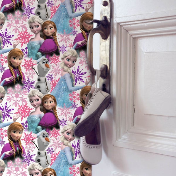 Disney Frozen Anna Elsa Pink Shimmer Wallpaper