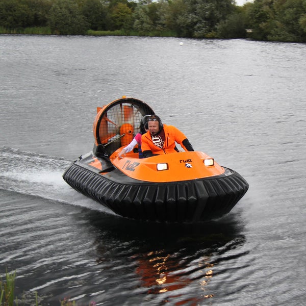Hovercraft Thrill for Two in Bedfordshire