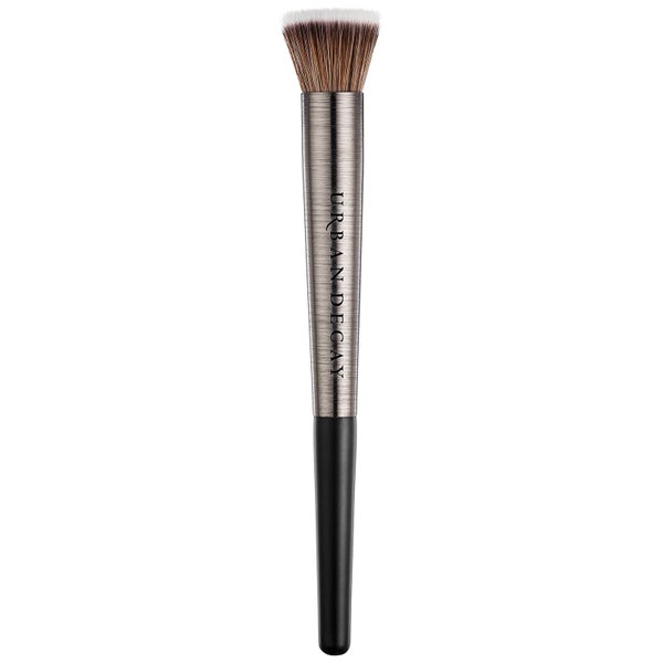 Urban Decay F106 - Diffusing Highlighter Brush