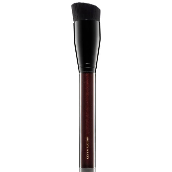 Kevyn Aucoin The Angled Foundation Brush